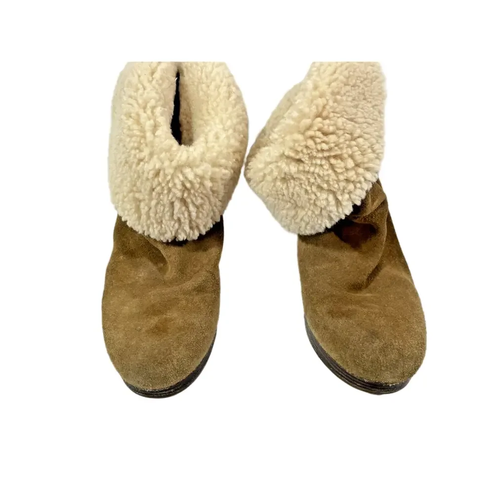 UGG Dandylion Booties Sz 8.5 Suede Sheepskin Foldover Shearling Heeled Chestnut